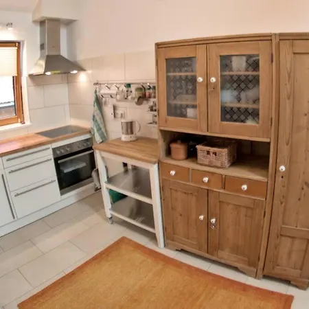 Apartment Holzhaeuschen Mit Pool *