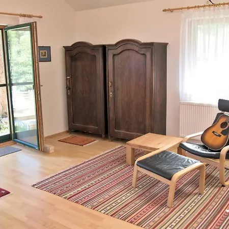 Holzhaeuschen Mit Pool Appartement *