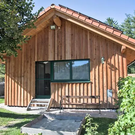 Holzhaeuschen Mit Pool Kropfsdorf